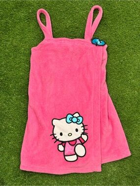 Women’s Small Sanrio Hello Kitty Plush Pink Bath Towel Adjustable Wrap Robe